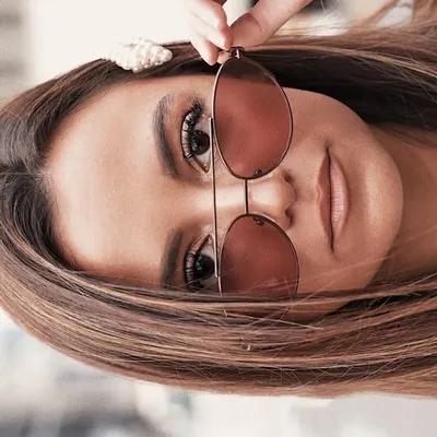 ALLIE ESSELLI profile