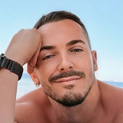 Денис Ханин profile