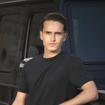 Denis Suárez profile