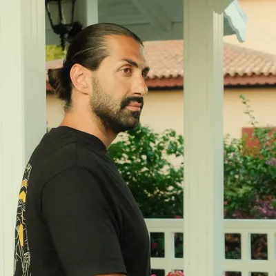 Deniz Selbes profile