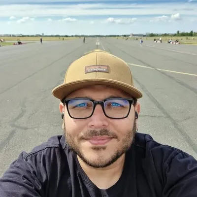 Dennis Calazans profile