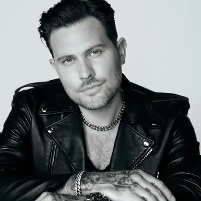 Dennis Jauch | Award Winning Creative Director & Entrepreneur profile