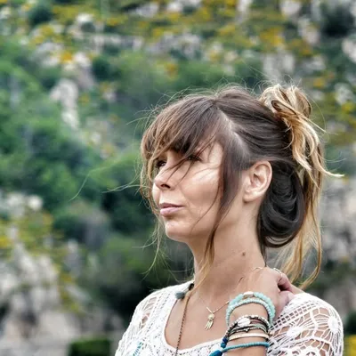 Aurelia profile
