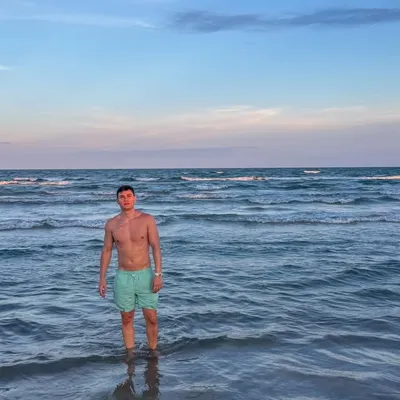 Derek Dillard profile