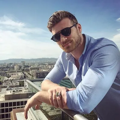 Derek Theler profile
