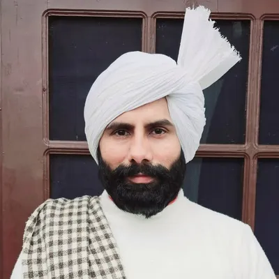 Karamvir Arya profile