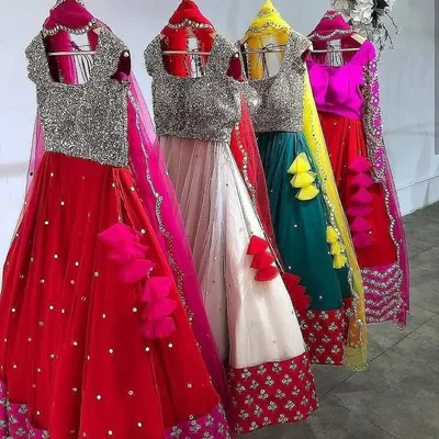 designerlehengas profile