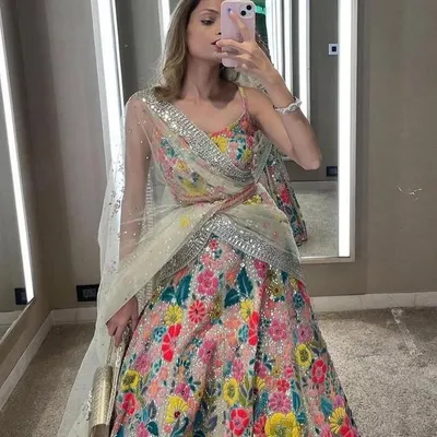 Designer dresses outfit profile