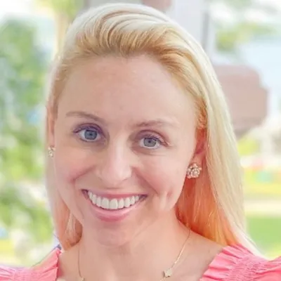 Stephanie Veltri profile