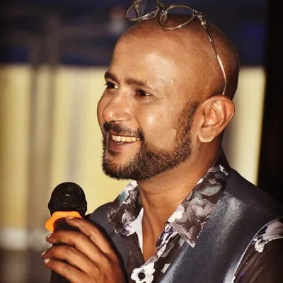 Vipin Aggarwal profile