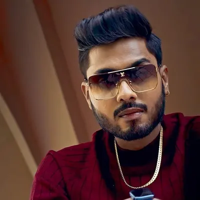 Desi King profile