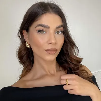 Desislava profile