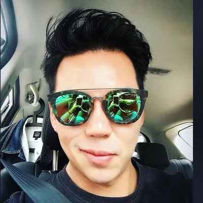 Desmond Tey 郑瑞钥 profile