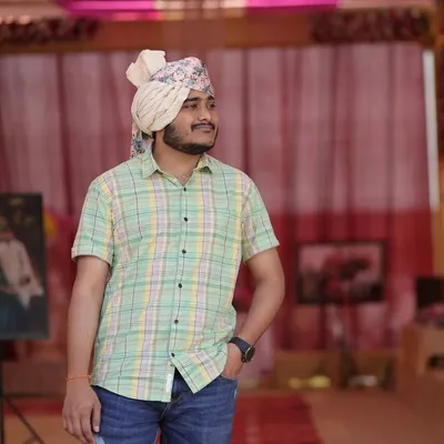 DEV RAVAL profile