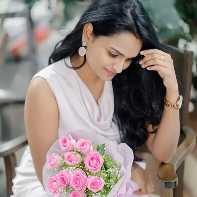 Devika Evina🌸 profile
