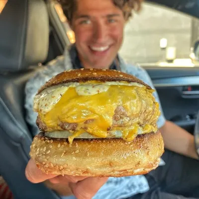 DEVOUR BURGERS profile