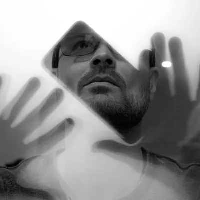 David Guttenfelder profile