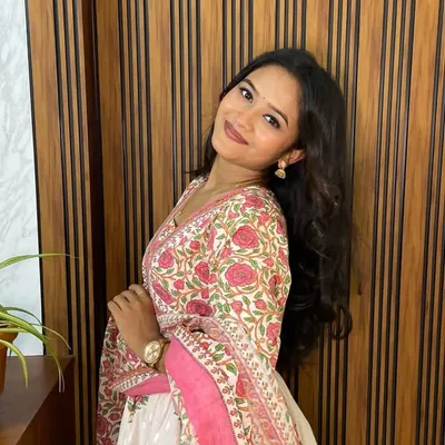 Dhana✨| makeup | hairstyle