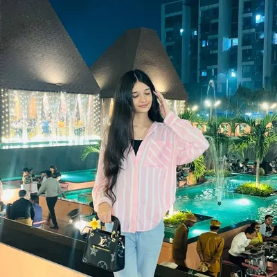 dhanvi dave