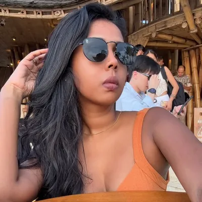 Dhenooga MUA profile