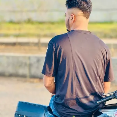 Amrit Dhillon profile