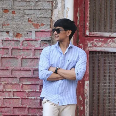 Dhiraj Shastri profile