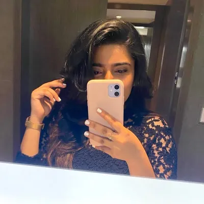 Dhivya Manohar profile
