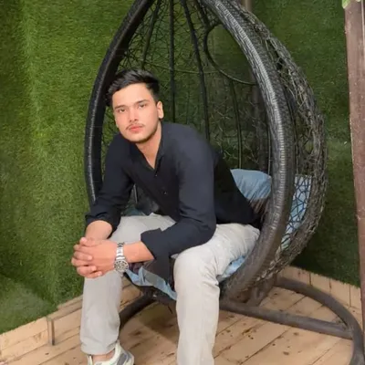 Dhruv⚜️ profile
