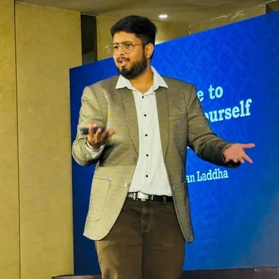 Dhruvan Laddha profile