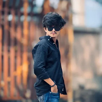 Dhruv profile