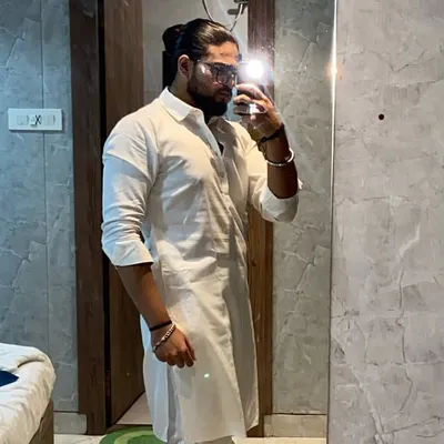 ਧਰੁਵ ਖੰਨਾ👑 profile