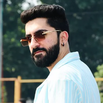 DHRUV TALWAR ⚡️ profile