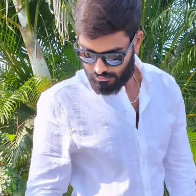 Dhruv_Vaja_.🤴🏽 profile