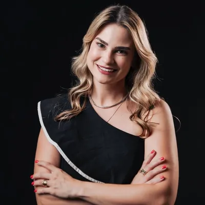 Rebeca Siqueira profile
