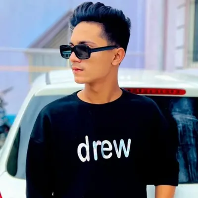 DIAMOND ๐ฟ profile