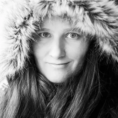 Diana Hlachova macrophoto profile