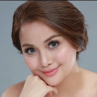 Dianne Medina Ilustre profile