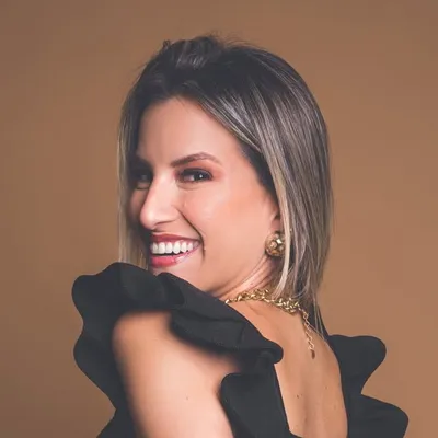 Cami Farias profile