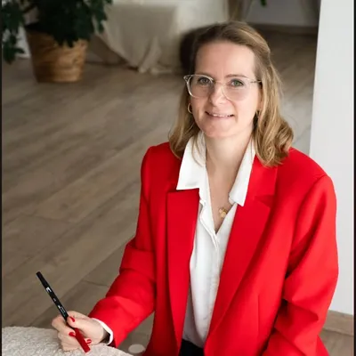 Melli Stelzl profile