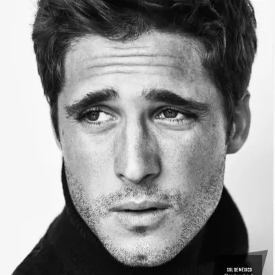 Diego Boneta profile