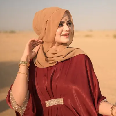 Dr Aqsa Afzal | Dubai | Fashion | Home | Food | Fitness profile