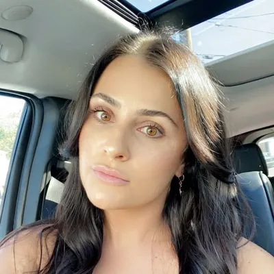 Caralyn| Money & Mindset profile