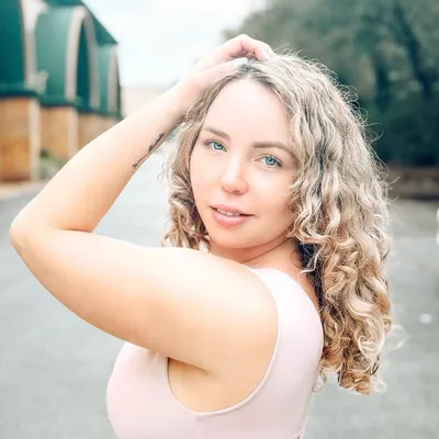 Hidaly Valero • Beauty Blogger profile