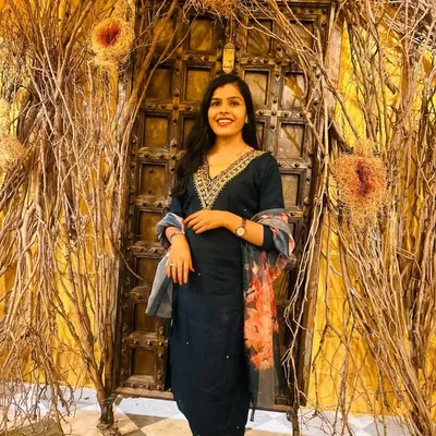 Heena by Dimple maheshwari profile
