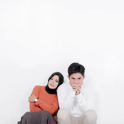 Dina Bakti Pertiwi profile