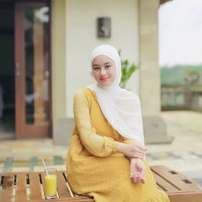 Dinda Hauw profile
