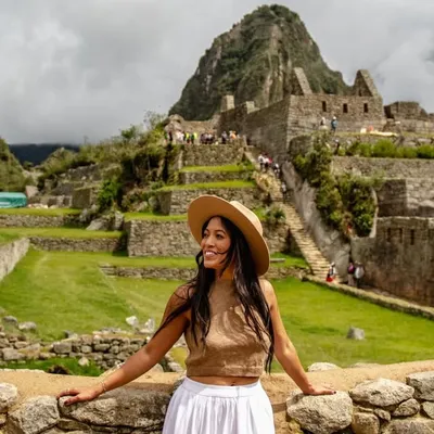 Krystle | Blogger & Lawyer profile