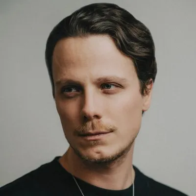 Dino Kužnik profile