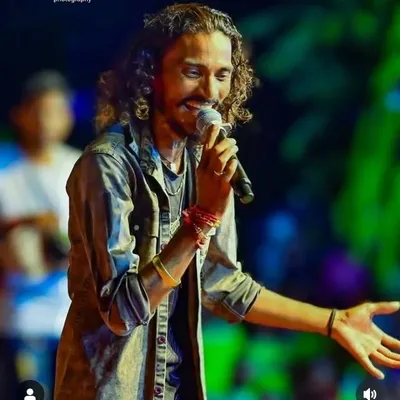 ___singer___ profile