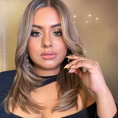 Dipannwita Chhabra| Bridal makeupartist| Educator | Entrepreneur profile